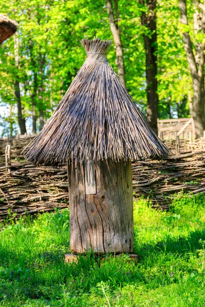 Oude Houten Bijenkorven Oude Landelijke Bijenstal — Stockfoto