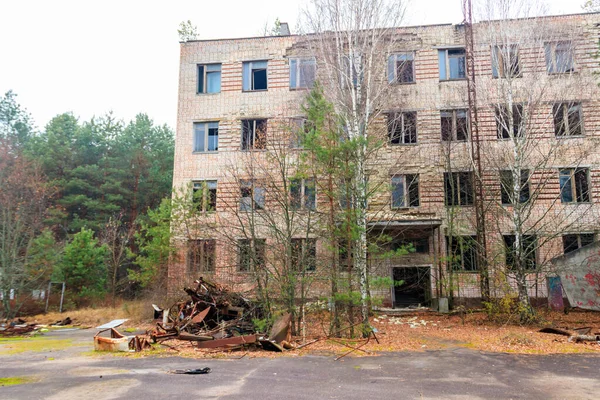 Velha Casa Abandonada Cidade Fantasma Pripyat Zona Exclusão Chernobyl Ucrânia — Fotografia de Stock