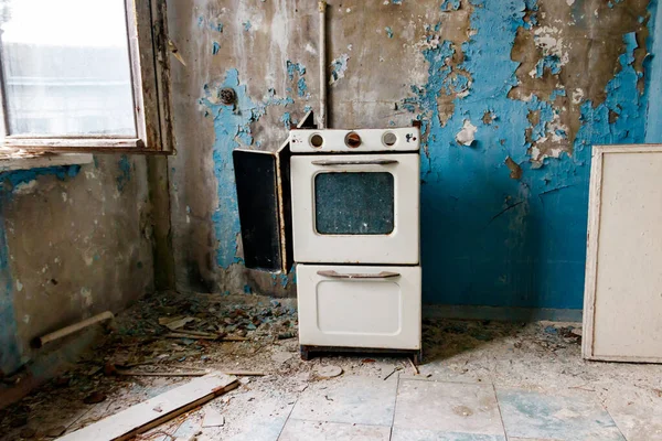 Cocina Apartamento Abandonado Ciudad Fantasma Pripyat Chernobyl Zona Exclusión Ucrania — Foto de Stock