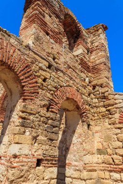 Bulgaristan 'ın Nessebar kentindeki Eski Piskopos olarak da bilinen Bizans Aziz Sophia Kilisesi. UNESCO Dünya Mirası Alanı