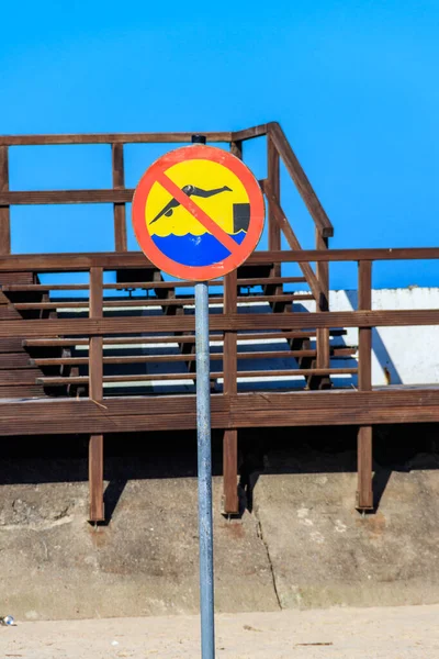 Hay Señal Buceo Cerca Del Muelle Madera —  Fotos de Stock