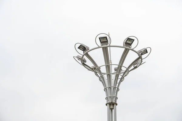 独特の形をした街灯 — ストック写真