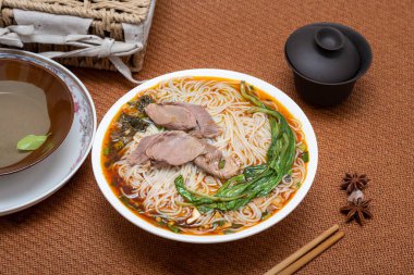 Klasik Çin Tarifi Kuzu Vermicelli