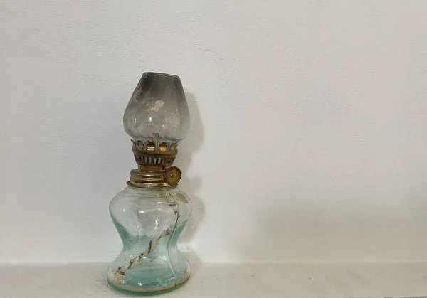 Lámpara Aceite Sobre Fondo Blanco — Foto de Stock