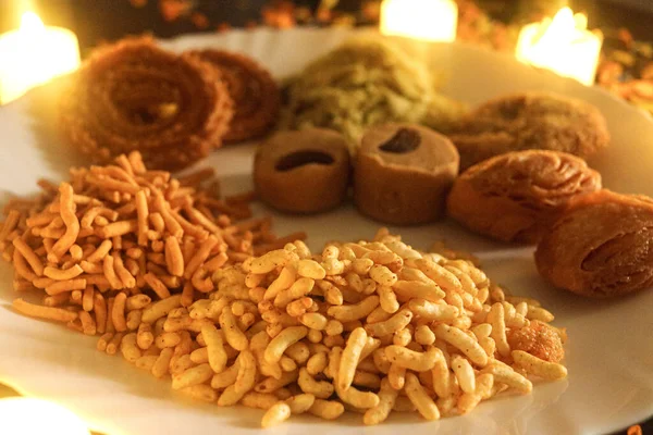 Plaat Van Mix Indian Snack Vakantie Tijd Met Vers Lekker — Stockfoto
