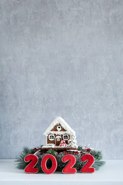 Σπίτι Μελόψωμο Και Επιγραφή 2022 Καλά Χριστούγεννα Φόντο Αντίγραφο Χώρου — Φωτογραφία Αρχείου