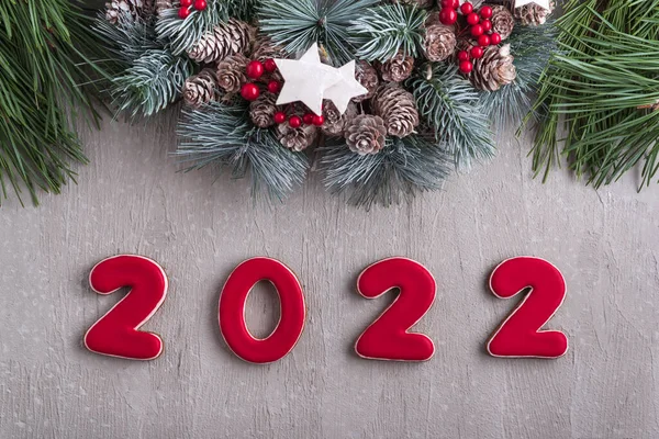 Κόκκινο Νούμερο 2022 Από Μελόψωμο Και Στεφάνι Χριστουγέννων Καλό Πνεύμα — Φωτογραφία Αρχείου