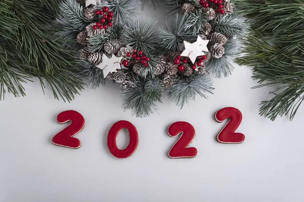 2022 Επιγραφή Και Στεφάνι Χριστουγέννων Πάνω Όψη Λευκό Φόντο Καλή — Φωτογραφία Αρχείου