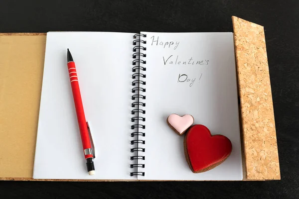 Notitieblok Met Inscriptie Gelukkige Valentijnsdag Peperkoek Harten — Stockfoto