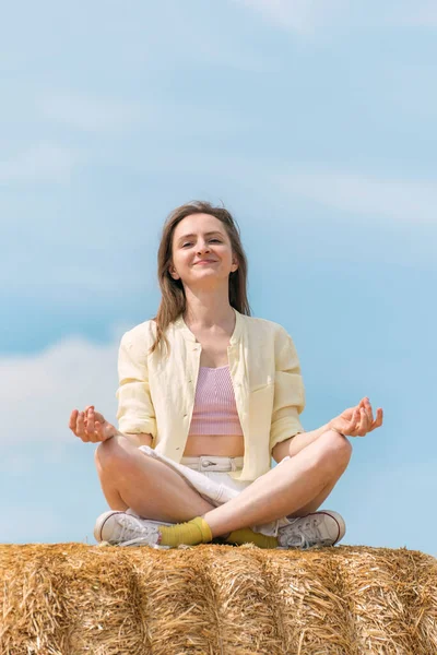 Portrait Smiling Young Woman Meditating Sitting Hay Blue Sky Unity — Stockfoto