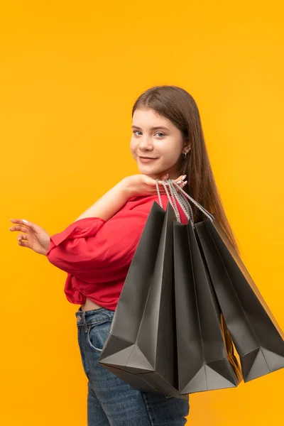 Young Woman Big Black Shopping Bags Woman Smiles Good Shopping — Zdjęcie stockowe