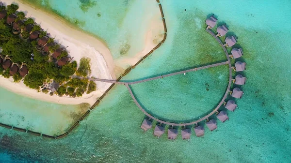 View Drone Bungalow Maldives Houses Semicircle Sandy Coast Small Island — Stock Photo, Image