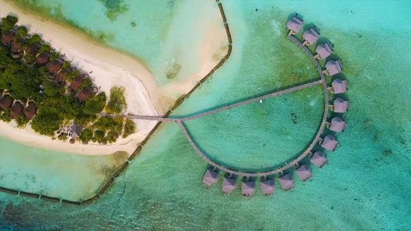 View Drone Bungalow Maldives Houses Semicircle Sandy Coast Small Island — Stock Photo, Image