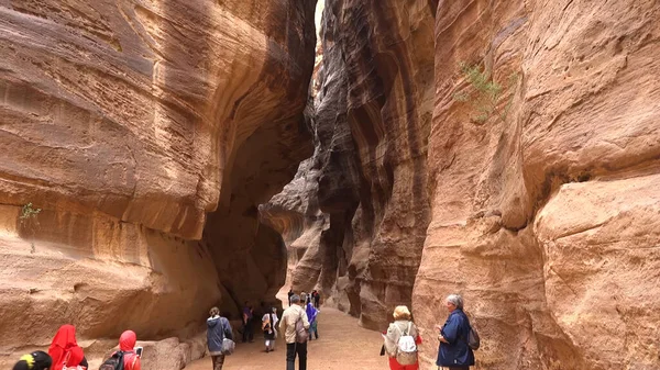 Turistväg Genom Ravinen Till Petra Nabateiens Bergtempel Jordanien — Stockfoto