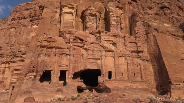 Kungliga Gravar Och Fasadgatan Petra Jordanien Världsarv — Stockfoto