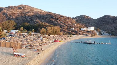 Ios Yunanistan 'ın en popüler tatil beldelerinden biri.