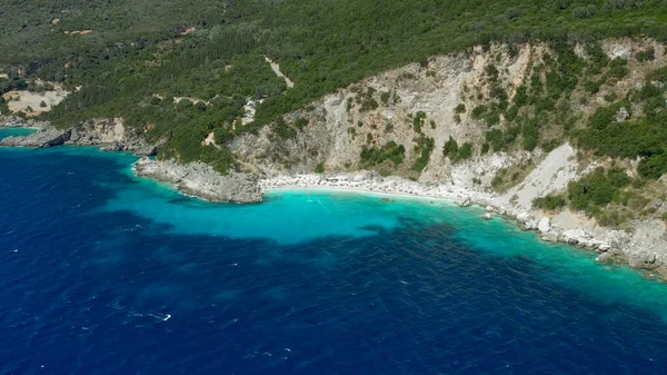 Lefkada Les Plages Sont Remarquables Pour Les Falaises Escarpées Eau — Photo