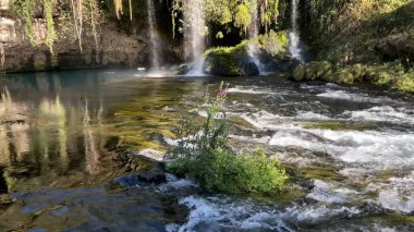 Duden Şelaleleri - Antalya ilinin Antalya ilçesinde bir şelale şelalesi