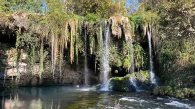 Duden Şelaleleri - Antalya ilinin Antalya ilçesinde bir şelale şelalesi