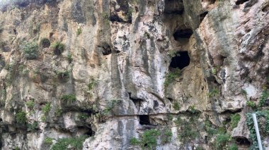 Duden Şelaleleri - Antalya ilinin Antalya ilçesinde bir şelale şelalesi