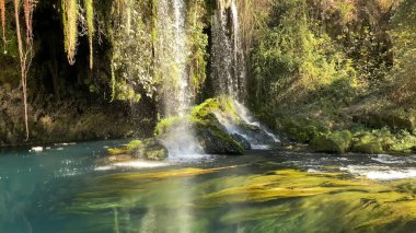Duden Şelaleleri - Antalya ilinin Antalya ilçesinde bir şelale şelalesi