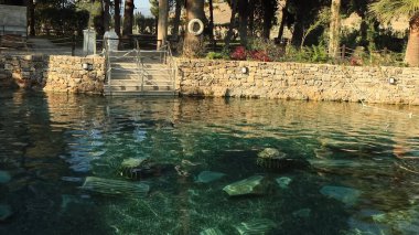 Herapolis, Türkiye 'nin en ünlü termal kaplıcası.