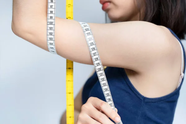 Asian Woman Wearing Blue Tank Top Tape Measure Her Upper — Stock Photo, Image