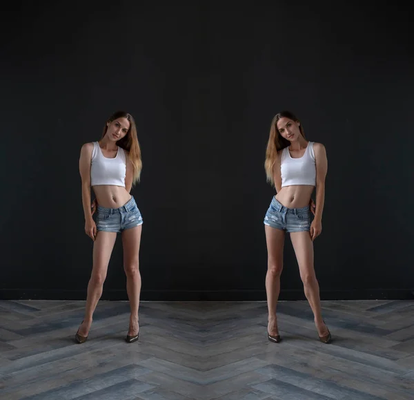 Mirrored Shot Slim Blonde Young Woman Wearing Top Shorts Posing — Φωτογραφία Αρχείου