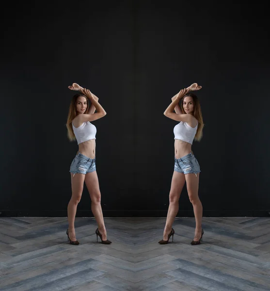 Mirrored Shot Slim Blonde Young Woman Wearing Top Shorts Posing — Foto Stock