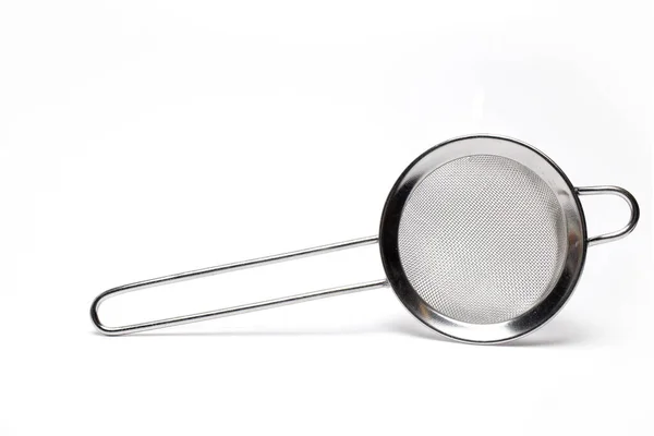 Крупним Планом Невеликий Срібний Металевий Фільтр Чайної Кухні Ізольований Білому — стокове фото