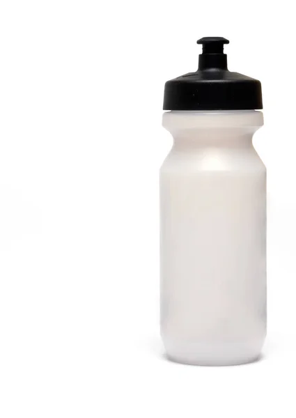 Close Van Plastic Fiets Drinkfles Met Zwarte Drinkdop Geïsoleerd Witte — Stockfoto