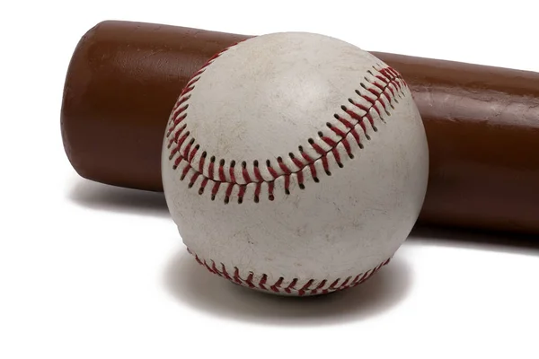 Częściowy Widok Zbliżenie Brązowy Kij Baseballowy Białą Kulą Czerwonymi Szwami — Zdjęcie stockowe