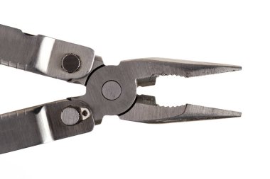 Beyaz arkaplandaki çoklu aracın açık katlanmış bıçak pensesini kapat