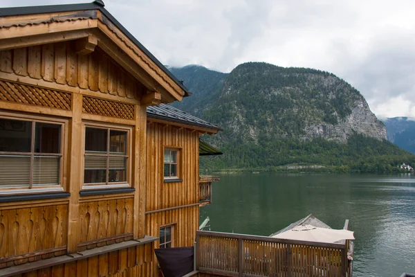 Vue Rapprochée Partielle Cabane Chalet Bois Sur Lac Montagne Avec — Photo