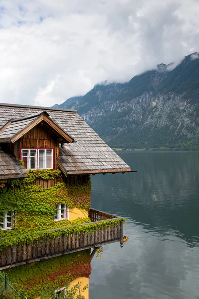 Partial View Close Partly Wooden Hut Cottage House Lake Background — Stock Photo, Image