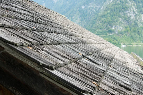 Gedeeltelijk Zicht Close Van Een Oud Dak Gemaakt Van Overlappende — Stockfoto