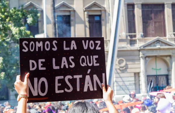 Kvinna Med Banderoll Internationella Kvinnodagen Strike Santiago Chile Mar 2020 — Stockfoto