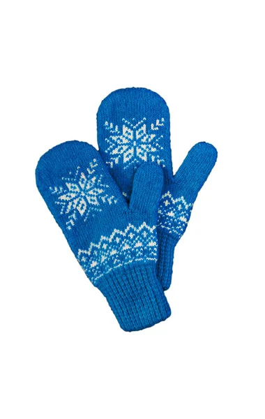 一对蓝色针织手套 圣诞图案与白色背景隔离 不同手套的结合体 — 图库照片