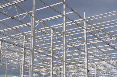 Garsonluk şantiyesi kapanıyor. metal çerçeve