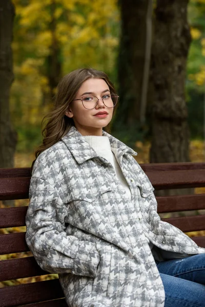 European Elegant Young Woman Stylish Trench Coat White Sweater Blue — Foto Stock