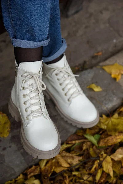 Female Legs Jeans White Fashion Boots Laces Fallen Leaves Sidewalk — Foto de Stock