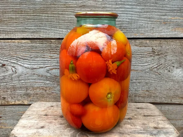Bank Pomidory Zachowanie Zimę — Zdjęcie stockowe