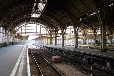 Rusya 'daki tren istasyonu St. Petersburg.