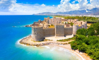 Türkiye 'nin Anamur ilçesindeki Mamure Şatosu panoramik görünümü