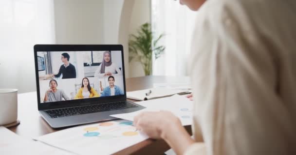 Young Asia Female Listen Leader Video Call Diverse Multiracial Colleagues — Wideo stockowe