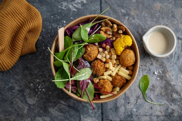 Tasty Vegan Vegetarian Salad Chickpea Falafel Leaves Served Plate — Stock Photo, Image