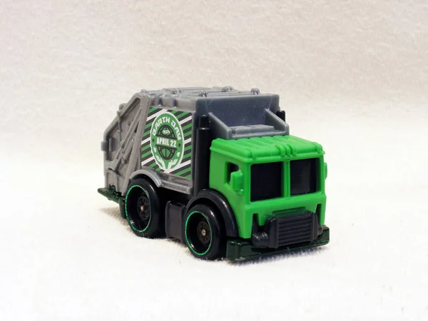 Hildren 'in arabası çöp kamyonu sıcak tekerlekler