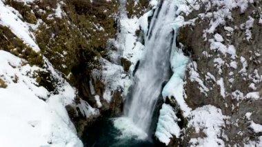 Akiu Great Falls 'un gökyüzü manzarası.