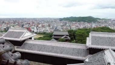 Matsuyama Şatosunun güzelliği 