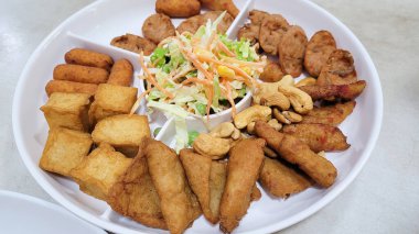 Aperatif vejetaryen yemeği.